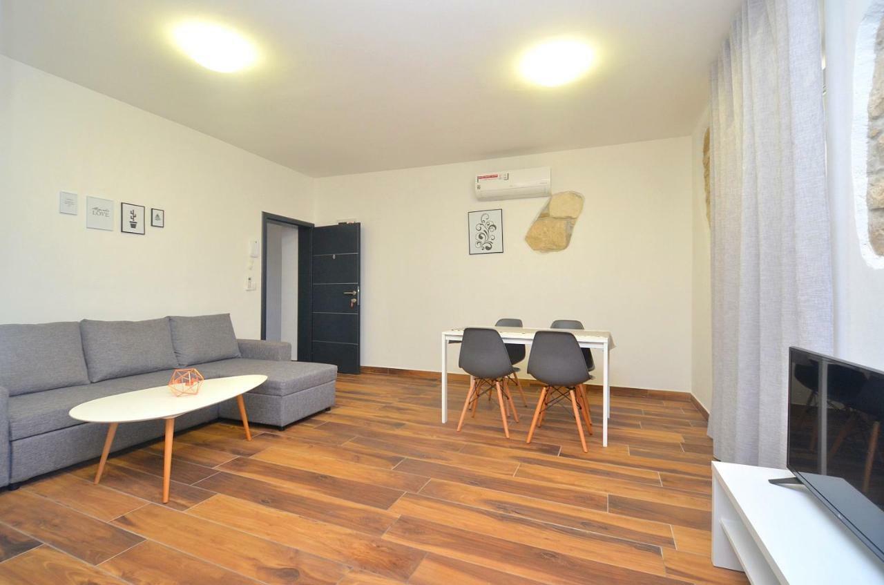 Stella Apartments Novigrad  ภายนอก รูปภาพ