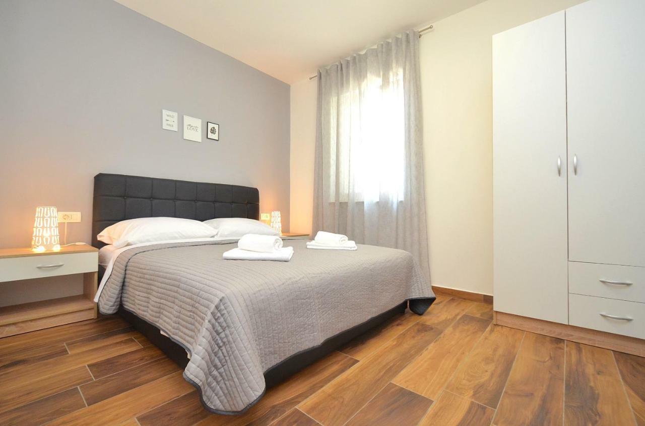 Stella Apartments Novigrad  ภายนอก รูปภาพ