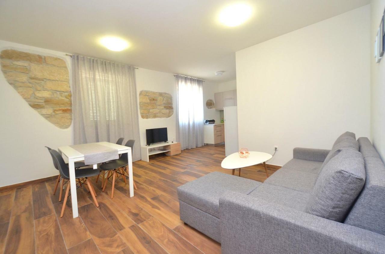 Stella Apartments Novigrad  ภายนอก รูปภาพ