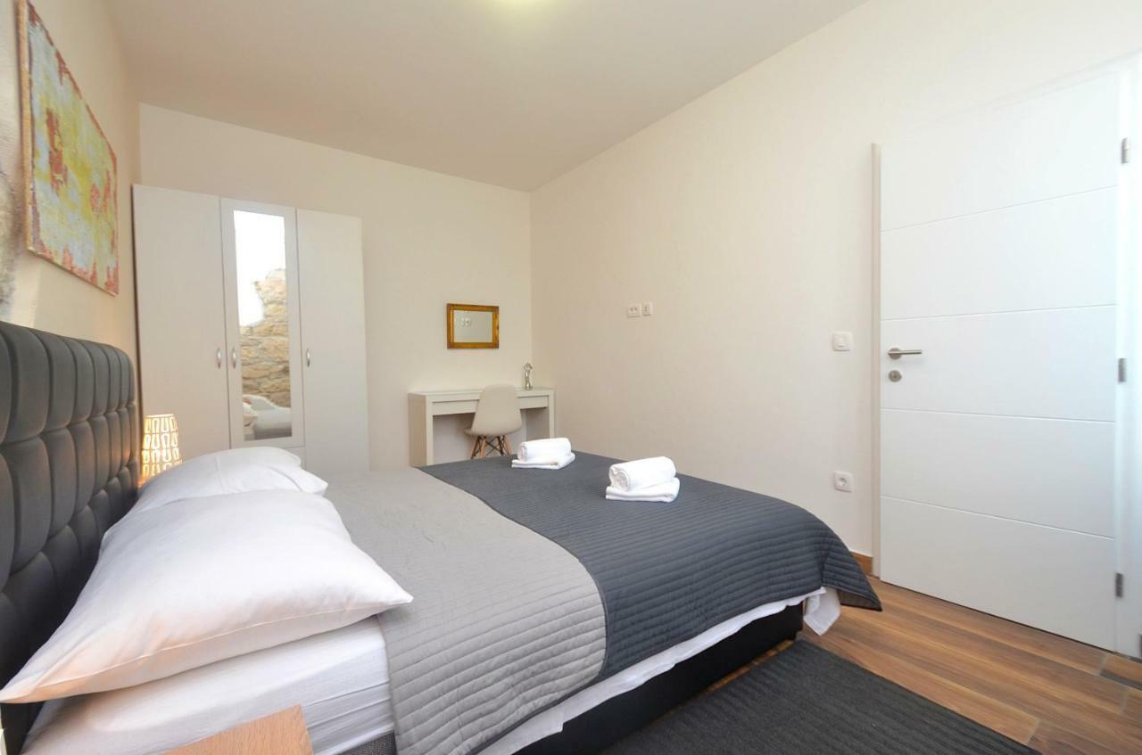 Stella Apartments Novigrad  ภายนอก รูปภาพ