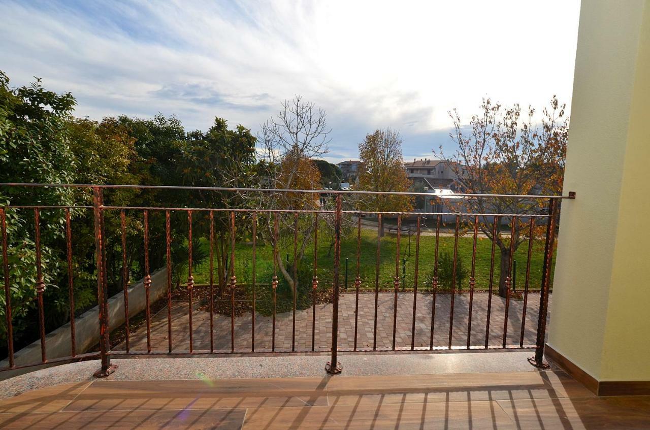 Stella Apartments Novigrad  ภายนอก รูปภาพ