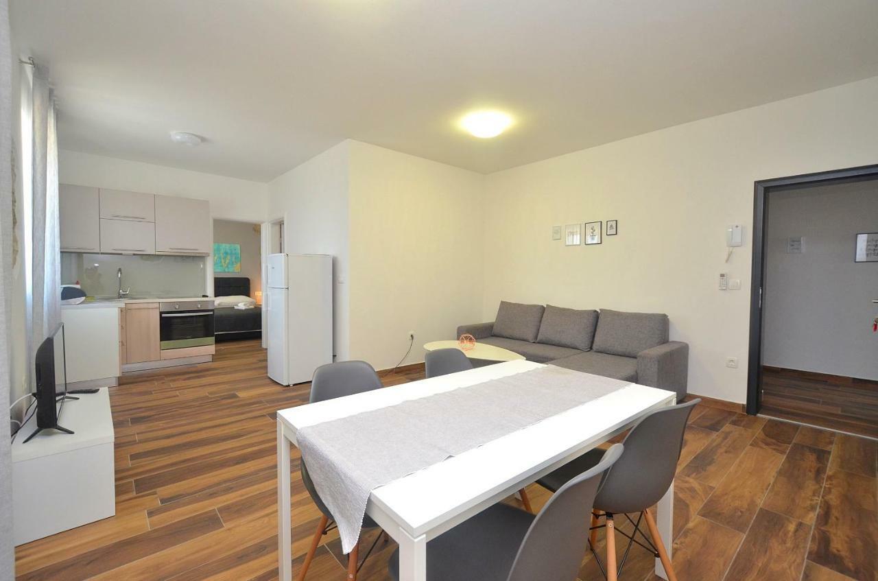Stella Apartments Novigrad  ภายนอก รูปภาพ