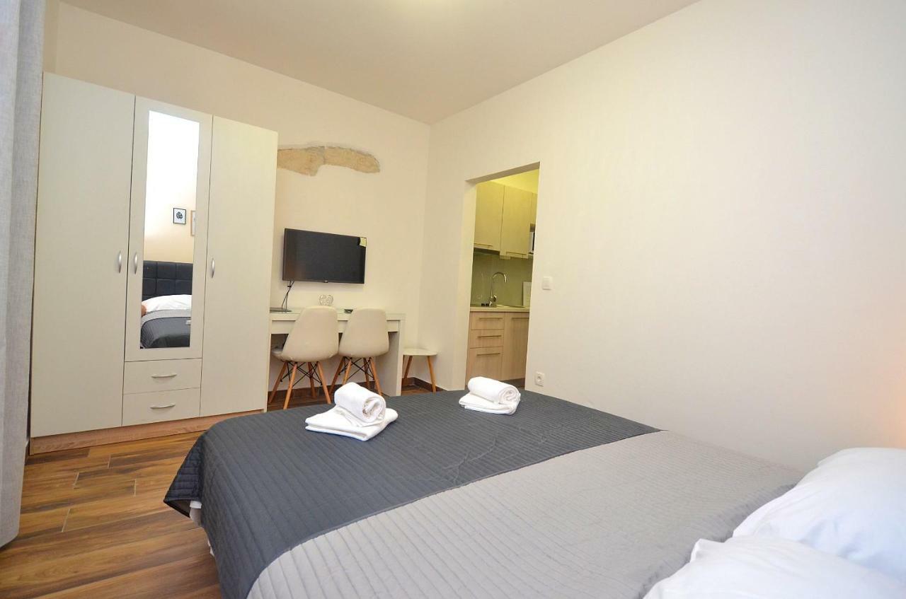 Stella Apartments Novigrad  ภายนอก รูปภาพ