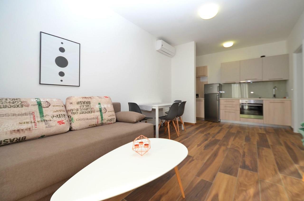 Stella Apartments Novigrad  ภายนอก รูปภาพ
