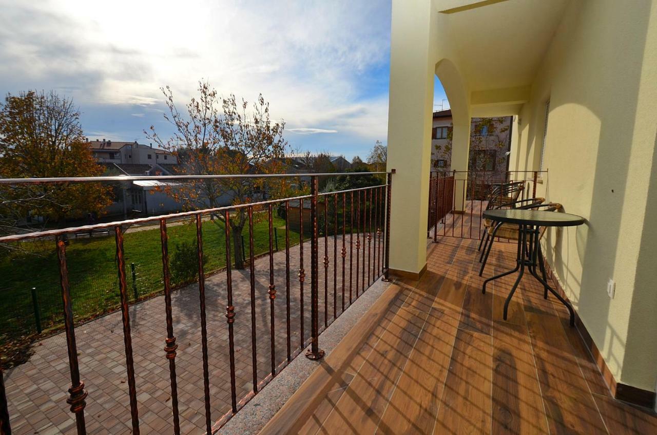 Stella Apartments Novigrad  ภายนอก รูปภาพ